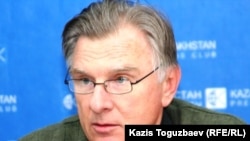 Геннадий Шестаков, председатель совета Казахстанской ассоциации таможенных брокеров. Алматы, 25 ноября 2010 года.