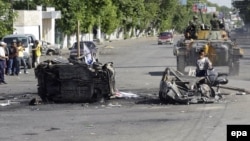 Фото сделано после беспорядков в Джалал-Абаде. 14 июня 2010 года. 