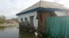 В Атырау развалились семь затопленных домов