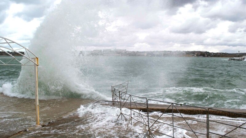 Погода в Крыму: синоптики прогнозируют грозы и штормовой ветер 