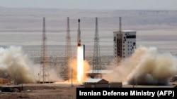 Eýranyň Simorgh (Phoenix) satellit raketasy. Arhiw suraty 