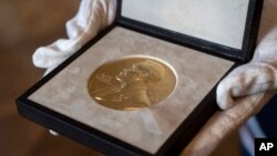 Сюкуро Манабе, Клаус Гассельманн і Джорджіо Парізі отримають Нобелівську премію з фізики 2021 року