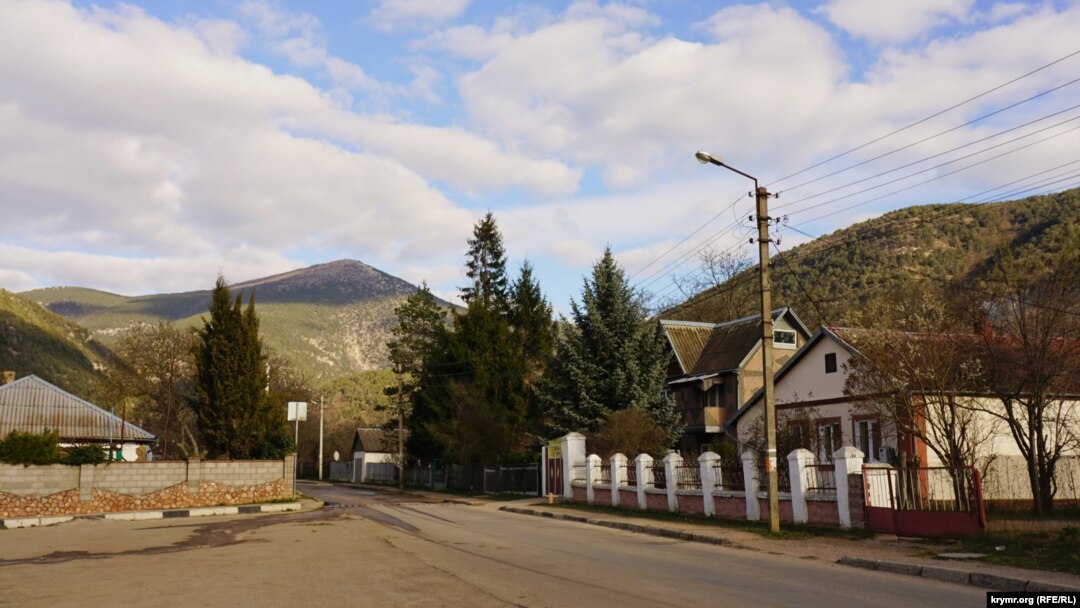 Село Родниковое, Байдарская долина. 24 марта 2019