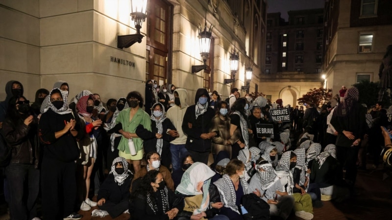 انتقاد جو بایدن از اقدام  معترضان به جنگ غزه در تصرف یک ساختمان دانشگاه کلمبیا