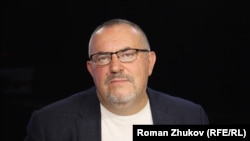 ბორის ნადეჟდინი