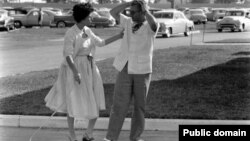 İran şahı və xanımı