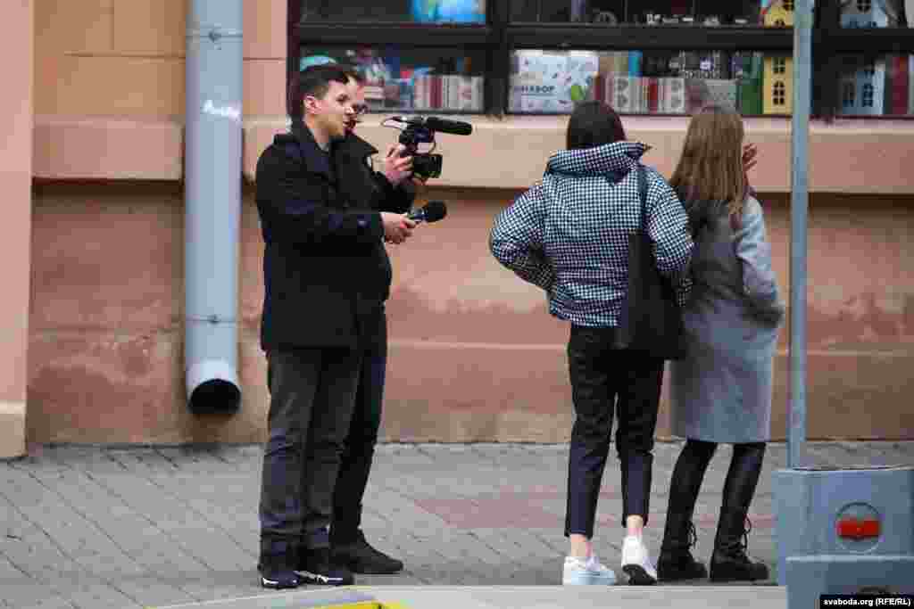 На вуліцы заўважаныя журналісты АНТ без апазнавальных знакаў