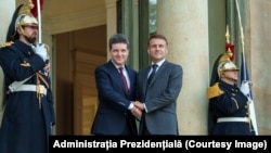 Președintele român, Nicușor Dan, a fost primit marți de președintele Emmanuel Macron, la Palatul Élysée.