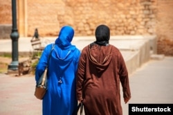 Марокканские женщины в джеллабе