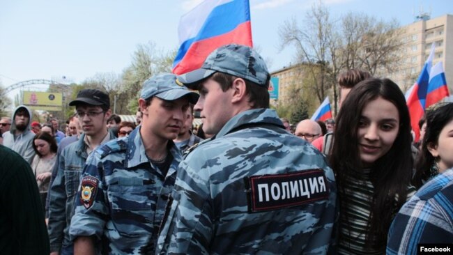 Митинг "Он нам не царь" в Саратове