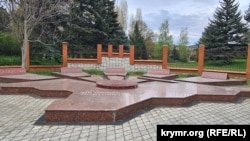 Мемориал в память о жертвах депортации крымских татар из Крыма в 1944 году в симферопольском парке «Салгирка»