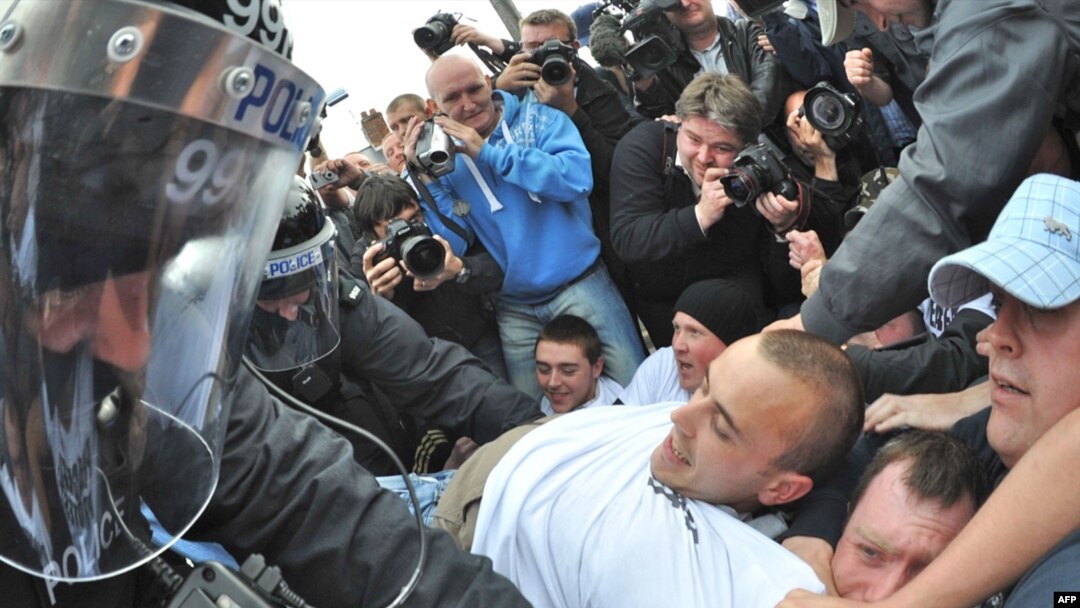 Заворушення під час параду оранжистів, Белфаст, 12 липня 2010 року