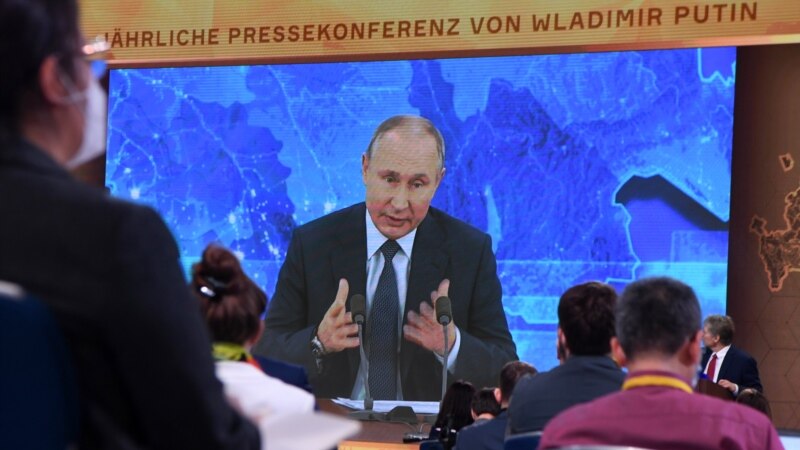 Kremlj saopštio da će Putin uskoro biti vakcinisan protiv korona virusa