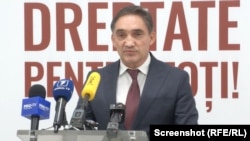 Alexandr Stoianoglo, vborbind la sediul său de campanie după închiderea secțiilor de votare, 20 octombrie 2024