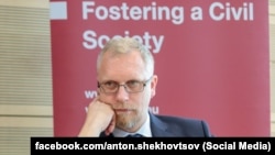 Антон Шеховцов, політолог і публіцист з Криму