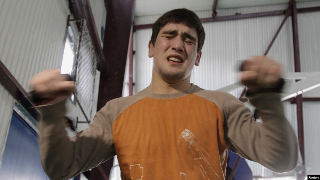 No pain, no gain -- if Georgian wrestler Vladimir Khinchagashvili wins gold at London 2012, he could also pocket a bonus of more than $1 million. 