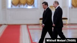 Президенты Узбекистана и России Шавкат Мирзияев и Владимир Путин в Кремле. Москве, 5 апреля 2017 года.
