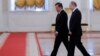 Президенты Узбекистана и России Шавкат Мирзияев и Владимир Путин в Кремле. Москве, 5 апреля 2017 года.
