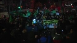 تظاهرات در مقابل کنسولگری ایران در استانبول