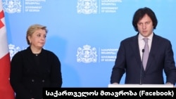 თინათინ რუხაძე და ირაკლი კობახიძე