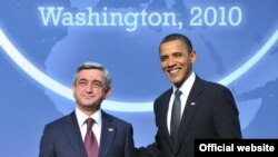 Președintele Barack Obama cu omologul său armean Serzh Sarkisian la Washington