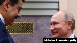 Nicolas Maduro (solda) və Vladimir Putin, 2018-ci il, 5 dekabr, Novo-Oqoryova 