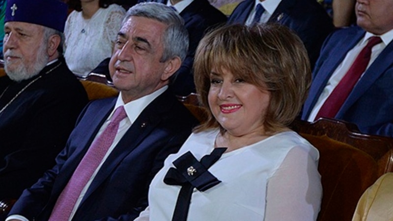 От COVID-19 умерла жена бывшего президента Армении Саргсяна