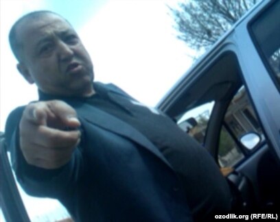 BDSM медициналық тақырыптары Моншадағы жалаңаш атақтылар