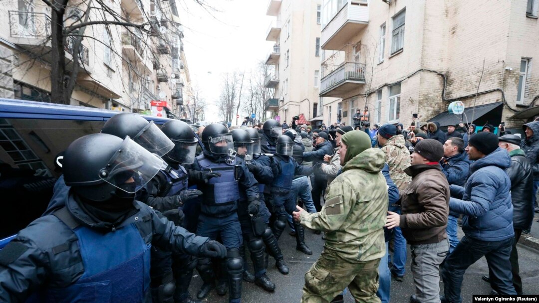 Столкновения полиции и сторонников Михаила Саакашвили в Киеве