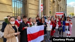 Акция в поддержку белорусских протестующих, Санкт-Петербург, октябрь 2020 года 