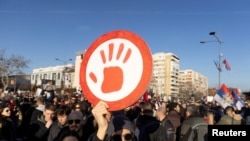 Pamje nga protesta e 1 shkurtit në Novi Sad.