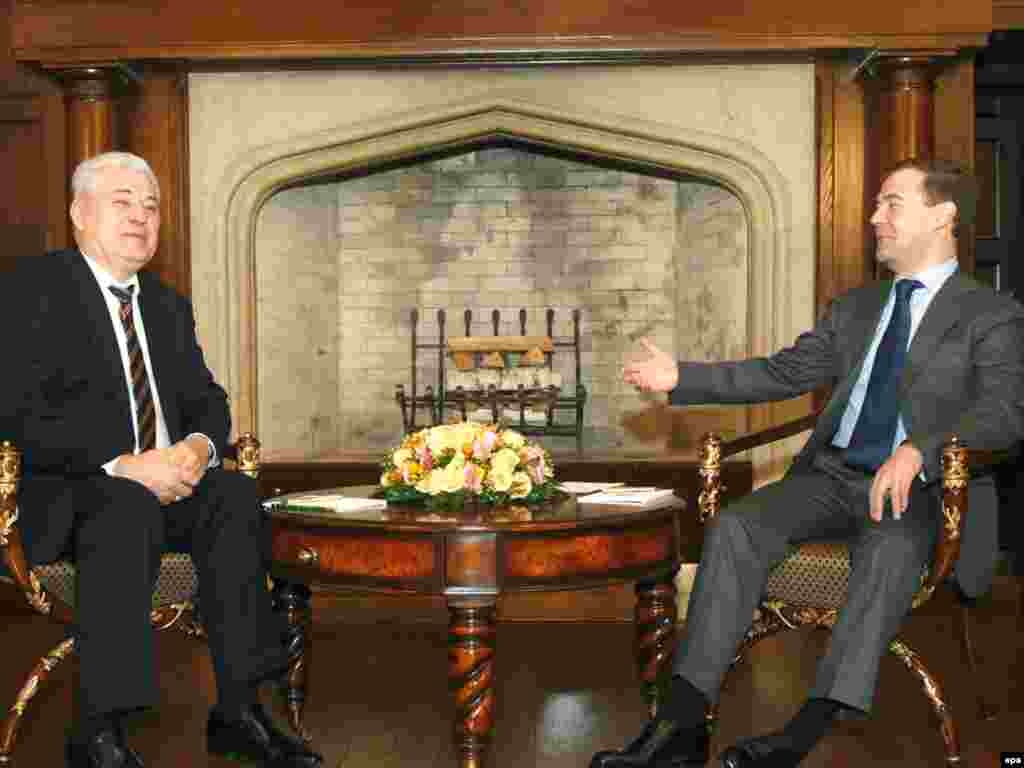 O vizită preelectorală la Moscova în martie