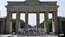Brandenburg Gate in Berlin, 19Jun2013