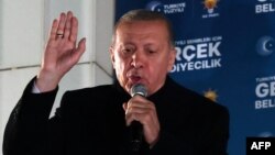 Președintele Turciei, Recep Tayyip Erdogan spune că partidul AKP trebuie să tragă învățămintele din rezultatele alegerilor locale.