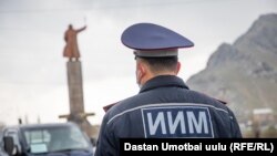 Ош шаарындагы блокпост. Апрель, 2020-жыл.