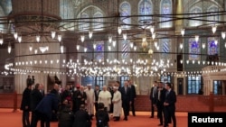 نخستین حضور پاپ لئو در مسجدی در استانبول