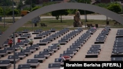 Mijëra civilë vazhdojnë të jenë të zhdukur nga lufta e fundit në Kosovë.