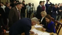 Вакилони мардумӣ Армен Саркисянро Президенти Арманистон интихоб карданд