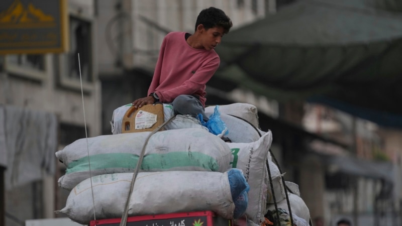 Zgjerimi i ofensivës izraelite detyron palestinezët të ikin nga Qyteti i Gazës