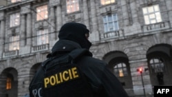 
Новинне видання Denik N повідомив, що затримана особа є громадянином Китаю