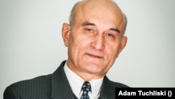 Зянон Пазьняк