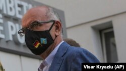 Drejtori i Institutit Kombëtar të Shëndetësisë Publike të Kosovës, Naser Ramadani. 