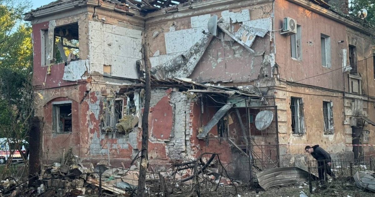Кількість загиблих внаслідок удару Росії по Дніпру зросла до восьми