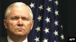 رابرت گیتس، وزیر دفاع آمریکا نسبت به نقش مثبت ایران در برقراری امنیت در عراق ابراز نردید کرده است.