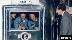 Ričard Nikson pozdravio članove Apoloa 11, jul 1969