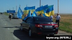 Кримчани приїхали на автомобілях на Херсонщину, щоб проголосувати на виборах Президента України