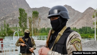 Орыс қыздарының жеке видеолары, үйдегі порно