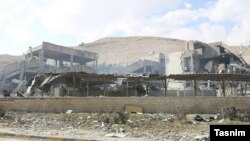 Prizor nakon bombardovanja iz zraka na postrojenja za proizvodnju kemijskog oružja, Sirija