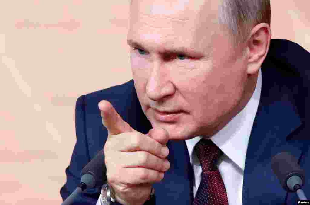 РУСИЈА - Претседателот на Русија Владимир Путин и нареди на владата следната недела да започне масовна вакцинација за коронавирус, бидејќи Русија се обидува да ја зголеми достапноста и вниманието за својата вакцина Спутник-V.