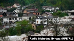 U poplavama koje su zadesile BiH, najmanje 19 osoba je poginulo, a još deseci se vode kao nestali